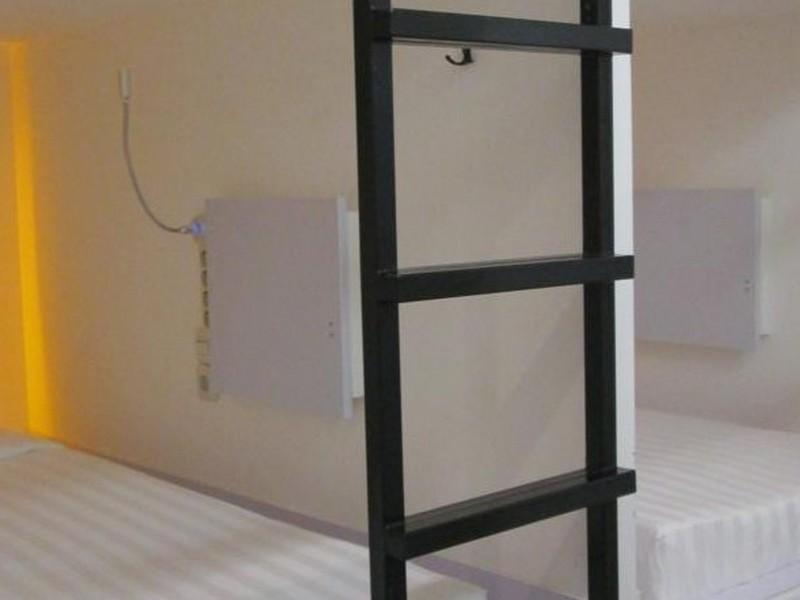 Capsule Hostel Old Batavia Jakarta Kültér fotó